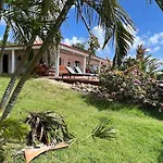 Villa Magalante, Sea View